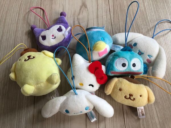 サンリオ マスコット キーホルダー 8個セット まとめ売り キティー ハンギョドン クロミちゃん 他