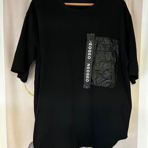 ディスカバード “NEOGEO” ジップポケット ドッキング Tシャツ モード系