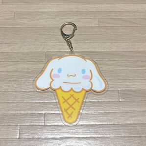 シナモンロールのキーホルダー