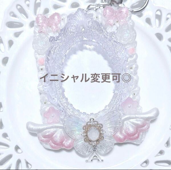 トレカキーホルダー レジン イニシャル 推し活 ピンク 桃 No.70 かわいい ハンドメイド チェキ