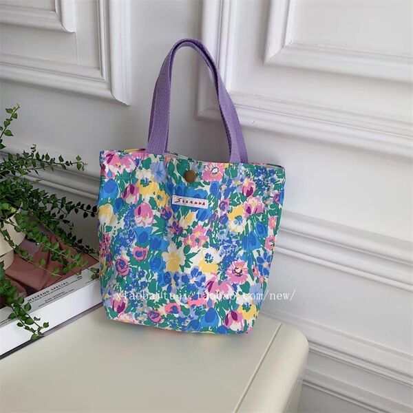 お弁当バッグ ランチバッグ お弁当袋 べんとうバッグ 小物入れ マザーバッグ プレゼント ギフト 花 通学通勤 ベビーカーバッグ