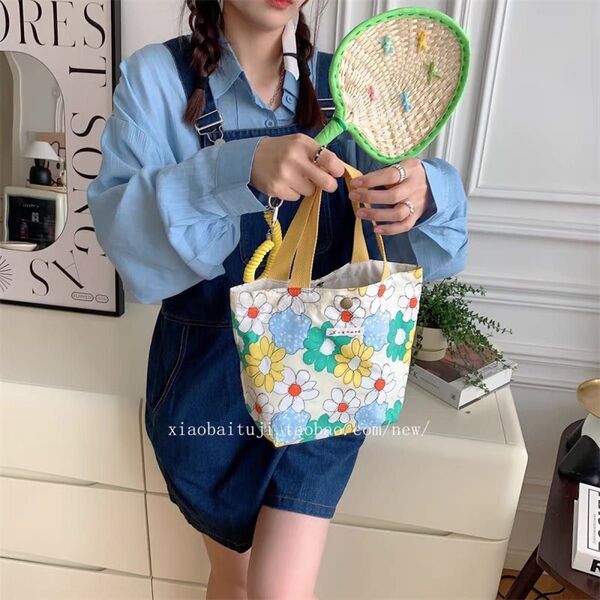 お弁当バッグ ランチバッグ お弁当袋 べんとうバッグ 小物入れ マザーバッグ プレゼント ギフト 花 通学通勤 ベビーカーバッグ