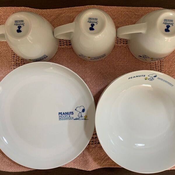 スヌーピー 食器 非売品 マグカップ3個 平皿3枚 深皿3枚のセット