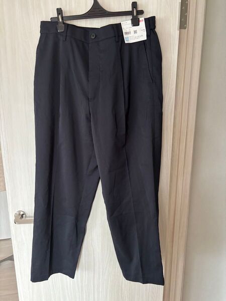 未使用 UNIQLO タックテーパードパンツ L サイズ補正済み 股下68cm