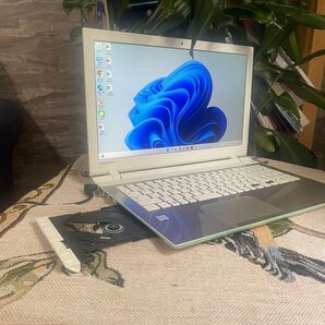 東芝 サクサク動く 薄型 ノートパソコン 人気のdynabook