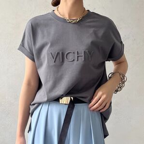 VICHYエンボスロゴTEE カーキ