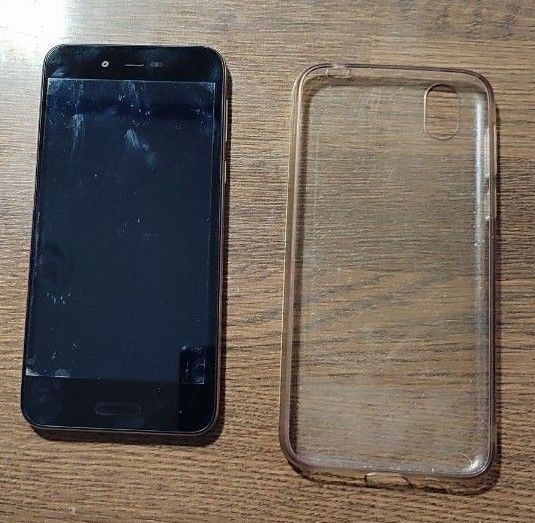 SHARP SH-M05 カバー付 Android スマートフォン