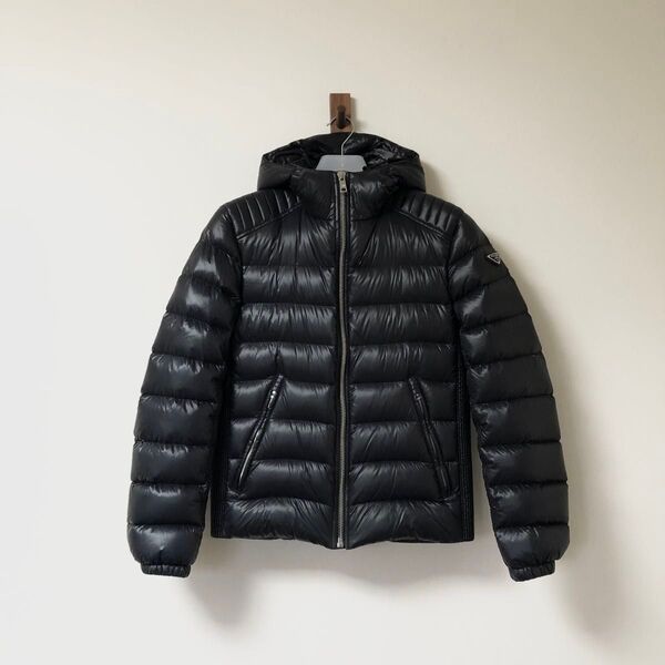 国内正規品 PRADA SGA654 ダウンジャケット トライアングルロゴ ブラック 黒