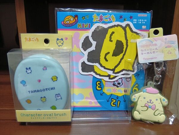 たまごっち ヘアブラシ 便箋セット ポムポムプリンラバーリールキーホルダー サンリオ