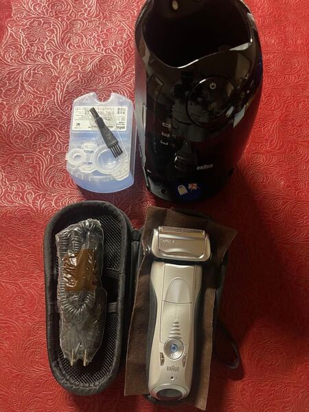 BRAUN wet&dry 7898cc 新品未使用おまけ付き