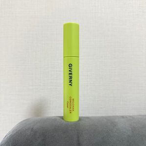 GIVENY ジヴェルニー 密着カバーコンシーラー17号 ポーセリン