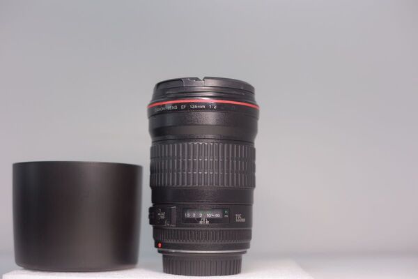 CANON EF 135MM F2 L