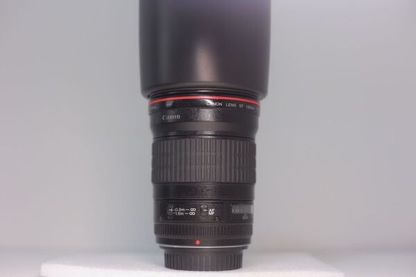 CANON EF 135 MM F2 L