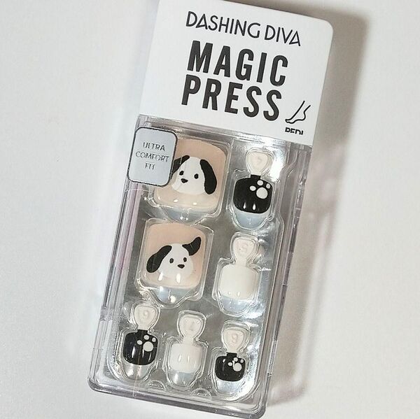 日本未発売品 086 Dashing Diva ダッシングディバ マジックプレス ネイルチップ 付け爪 1秒ジェルネイル