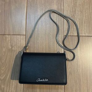 CHARLES&KEITHブラックレザーショルダーバッグ チャールズ&キース ショルダーバッグ チェーン
