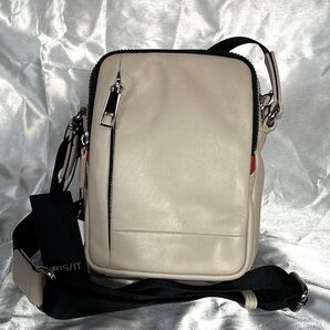 【新品 送料無料】ISIT シュルビ ショルダーバッグ ミニショルダー 撥水 牛革 イズイット 定価¥20900