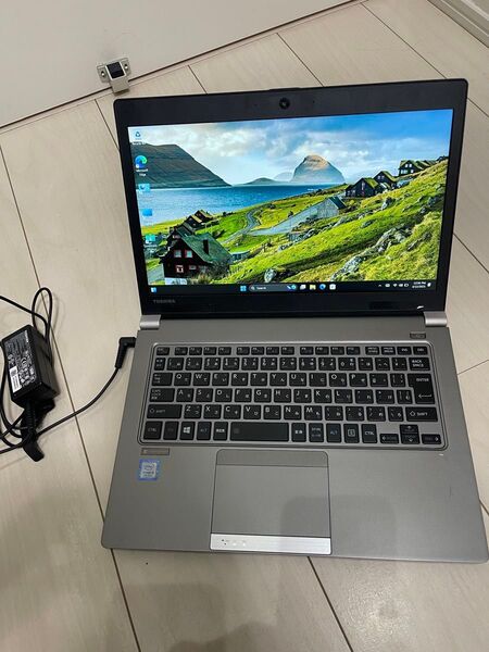 TOSHIBA dynabook R63/DN