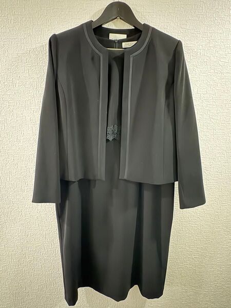 【大きめサイズ 3〜4L】礼服 喪服 半袖ワンピ ジャケット ブラックフォーマル アンサンブル