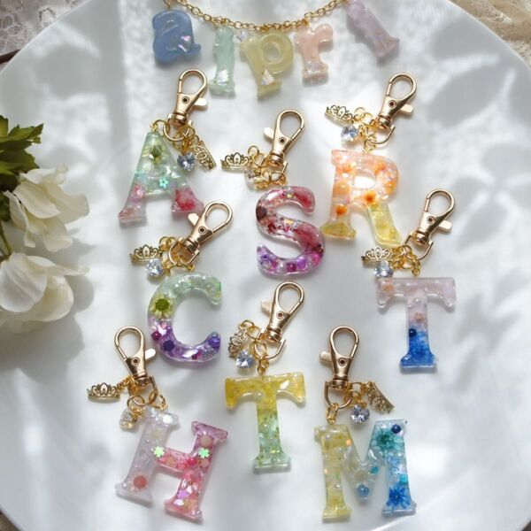 現品のみ レジン アルファベットキーホルダー 推し活 推しうちわ うちわデコ ハンドメイド チャーム