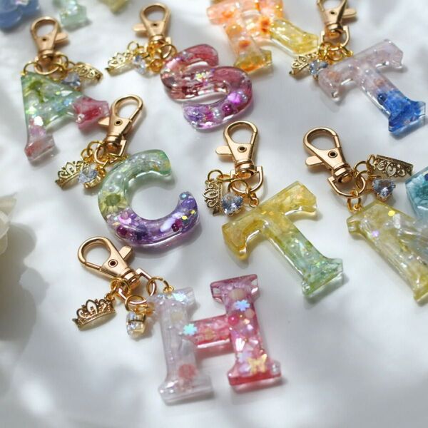 現品のみ レジン アルファベットキーホルダー 推し活 推しうちわ うちわデコ ハンドメイド チャーム