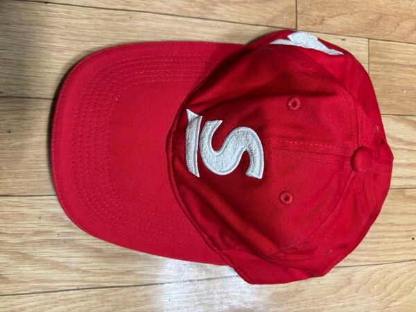 Supreme Sロゴ キャップ レッド