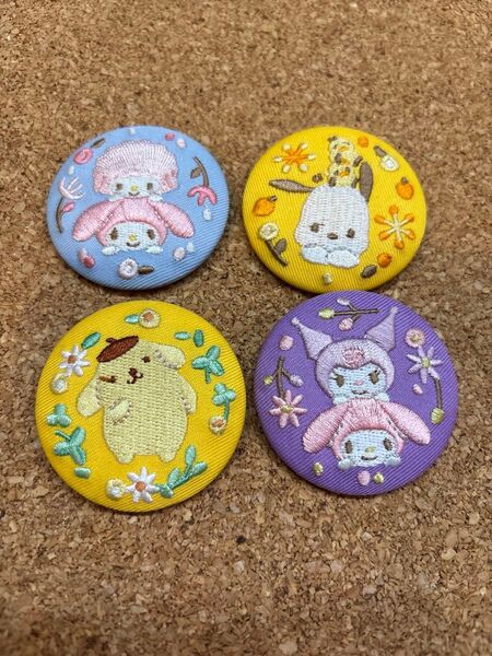 サンリオ刺繍缶バッチ
