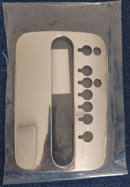 ニュービートル シフトパネル右ハンドル クロームメッキ 未使用