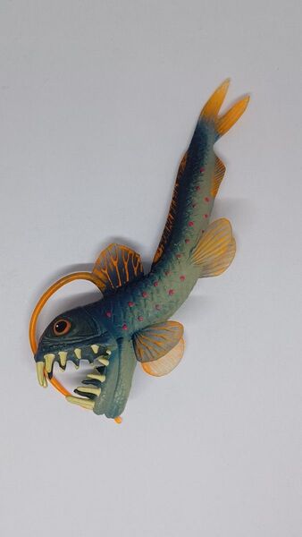 深海魚 フィギュア キバ 20cm × 4cm × 7cm 未使用品 おもちゃ コレクション