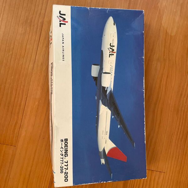JAL BOEING 777-200