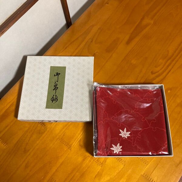 未使用 赤い袱紗(ふくさ) 紅葉と扇子の模様