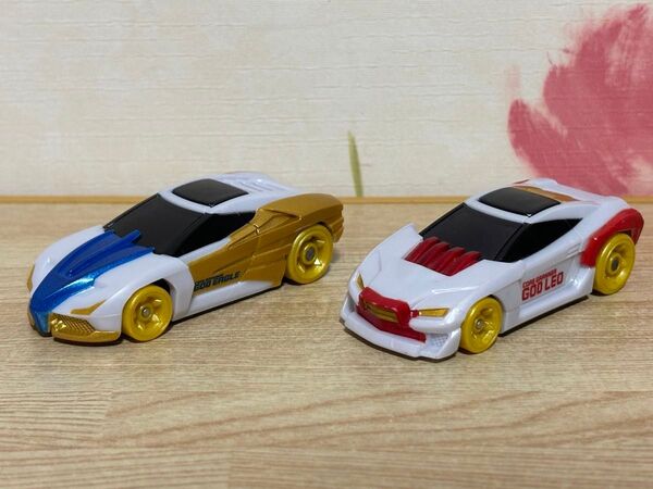 送料無料 タカラトミー トミカ絆合体アースグランナー ゴッドイーグルシャーク ゴッドレオ ミニカーセット コアグランナートミカ