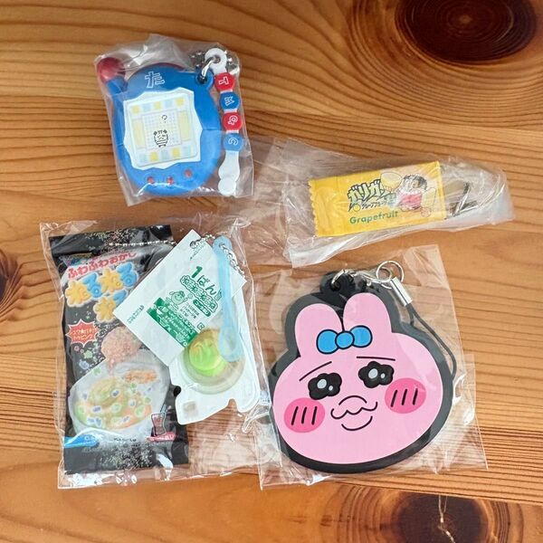 ガチャミニチュアチャーム 四点セット たまごっち ねるねるね ガリガリくん おぱんちゅうさぎ