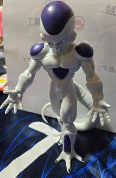 ドラゴンボール フリーザ フィギュア