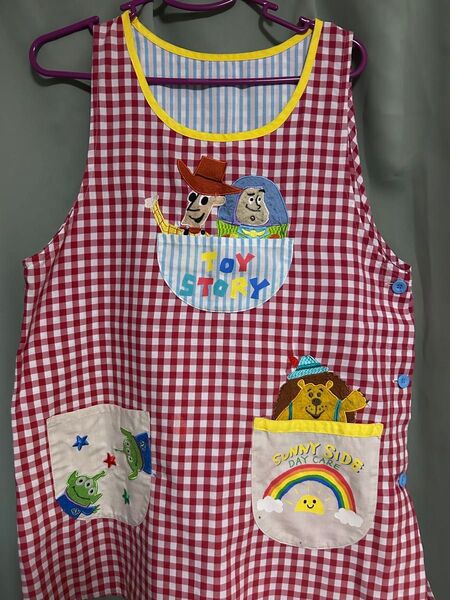 トイストーリー エプロン 保育園 幼稚園