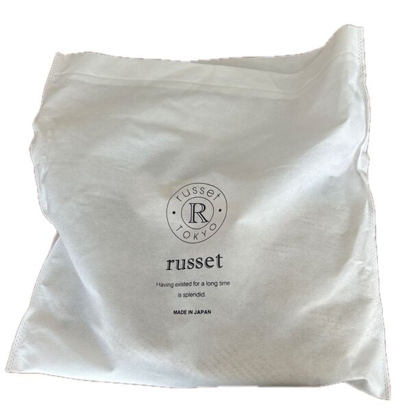 新品未使用 russet バッグ チャーム付き