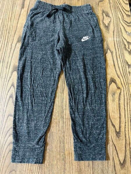 ♪ NIKE♪ナイキ♪ スウェットパンツ♪ ロングパンツ♪ダークグレー♪キッズ♪M♪130-140