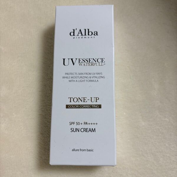 d'Alba UV ESSENCE WATERFULL+ TONE-UP SUN CREAM