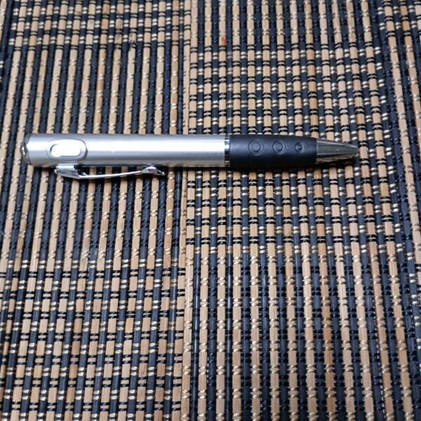 体のツボ押しボールペン 肩こり、鼻の通りに