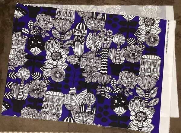 Marimekko ファブリック Lintukotonen 148cm×50cm 生地 はぎれ 水通し済 リントゥコトネン