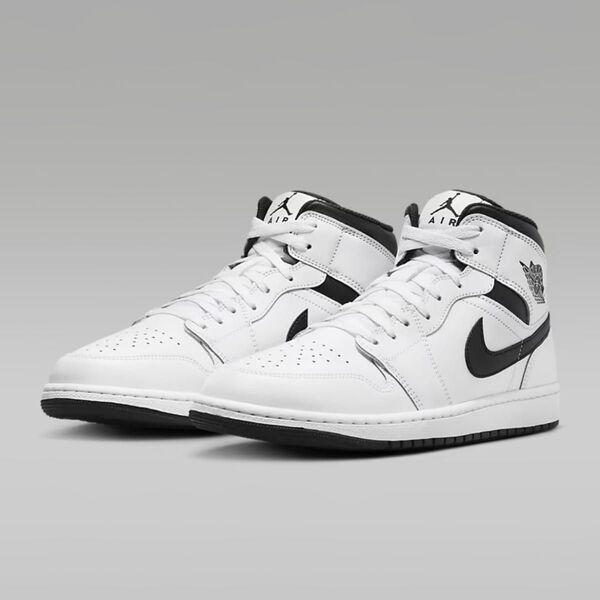 Nike Air Jordan 1 Mid ホワイト/ホワイト/ブラック 32cm