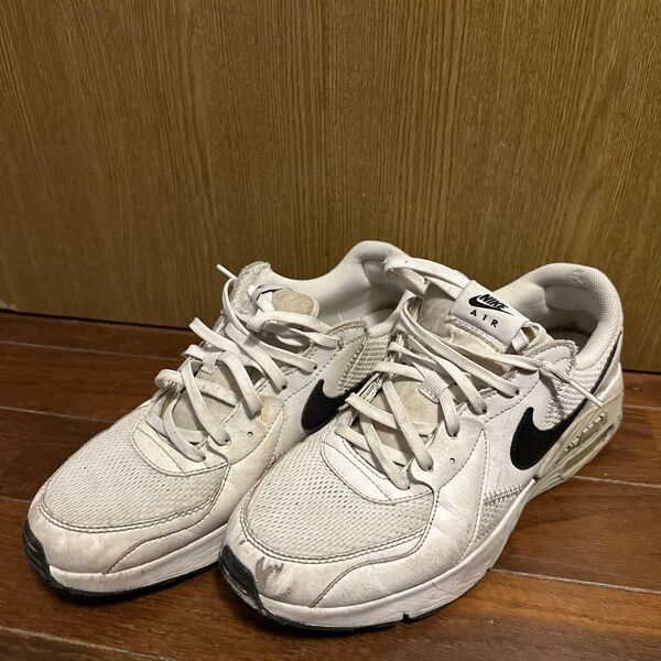 NIKE AIR MAX