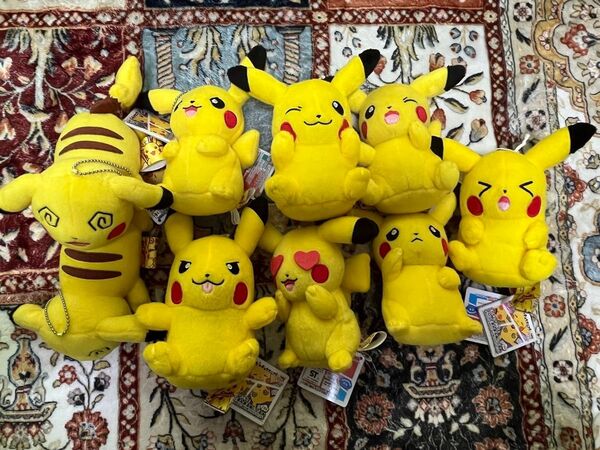 ピカチュウマニア!コロっとまんまるぬいぐるみ セット