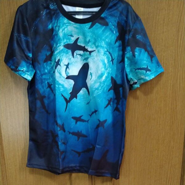 サメ柄Tシャツ 140サイズ