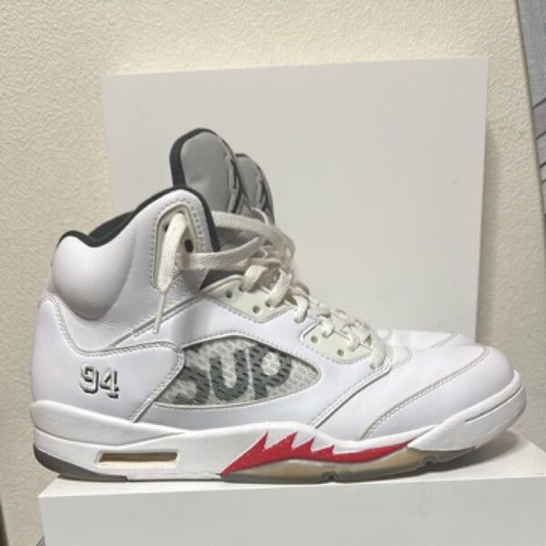Supreme × Nike Air Jordan 5 Retro White