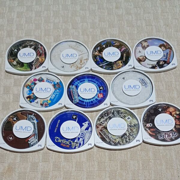 PSP ソフトのみ 11本セット まとめ売り/初音ミク ディシディアFF タクティクスオウガ モンスターハンター 他