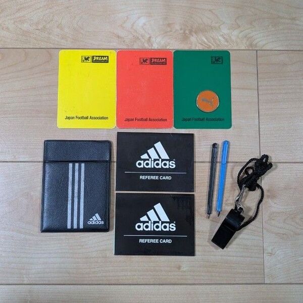 adidas アディダス審判レフリーカードケースセット トスコインホイッスルつき