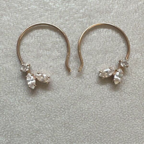 美品 agete フープピアス キュービックジルコニア 10K アクセサリー