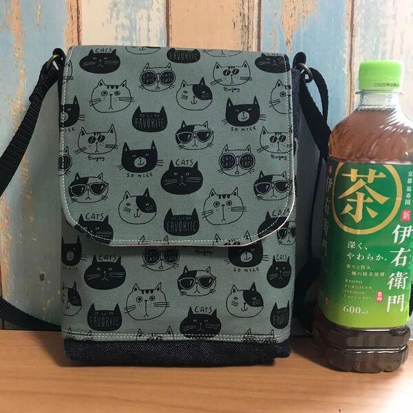 567 ブルーグリーン モダン ネコ 猫デニム ハンドメイド スマホポーチ