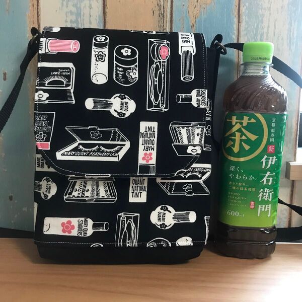 383 北欧 ショルダーバッグ 化粧品 ポショット ハンドメイド 白黒 モダン 花柄 スマホポーチ