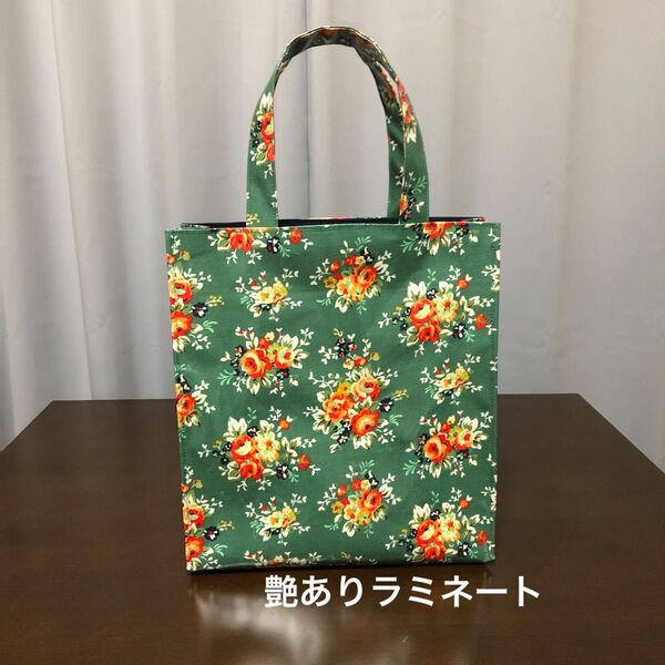 ハンドメイド 艶ありラミネート縦長トートバッグ(キャスキッドソン)